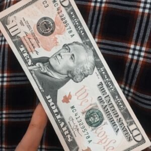 10 USD BILLS
