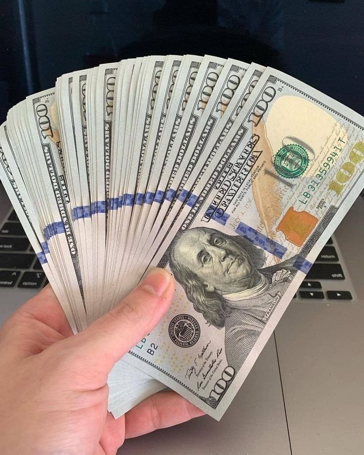cd8d28fd099845bc89741b39f21f3053 100 USD Prop Money